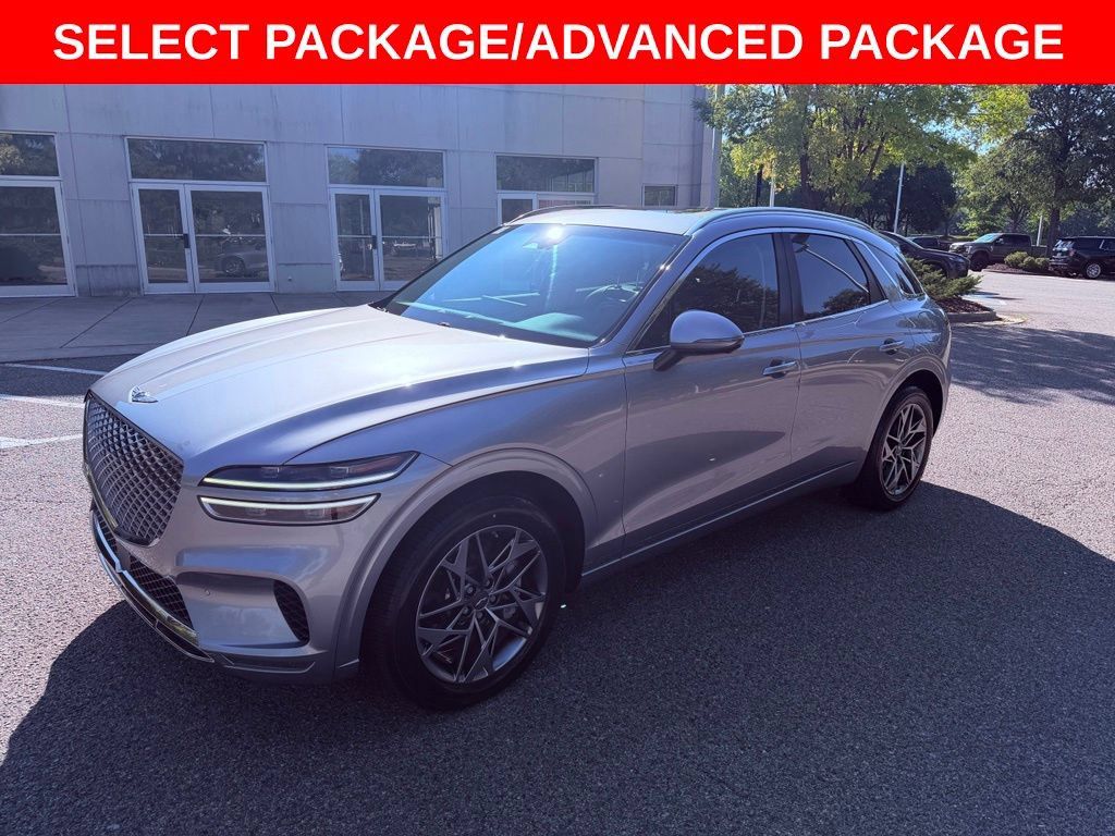 Used 2024 Genesis GV70 2.5T w/ Advanced Package AWD/4WD image 3