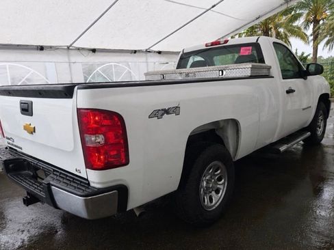 Used 2012 Chevrolet Silverado 1500 W/T w/ LS Package AWD/4WD image 2
