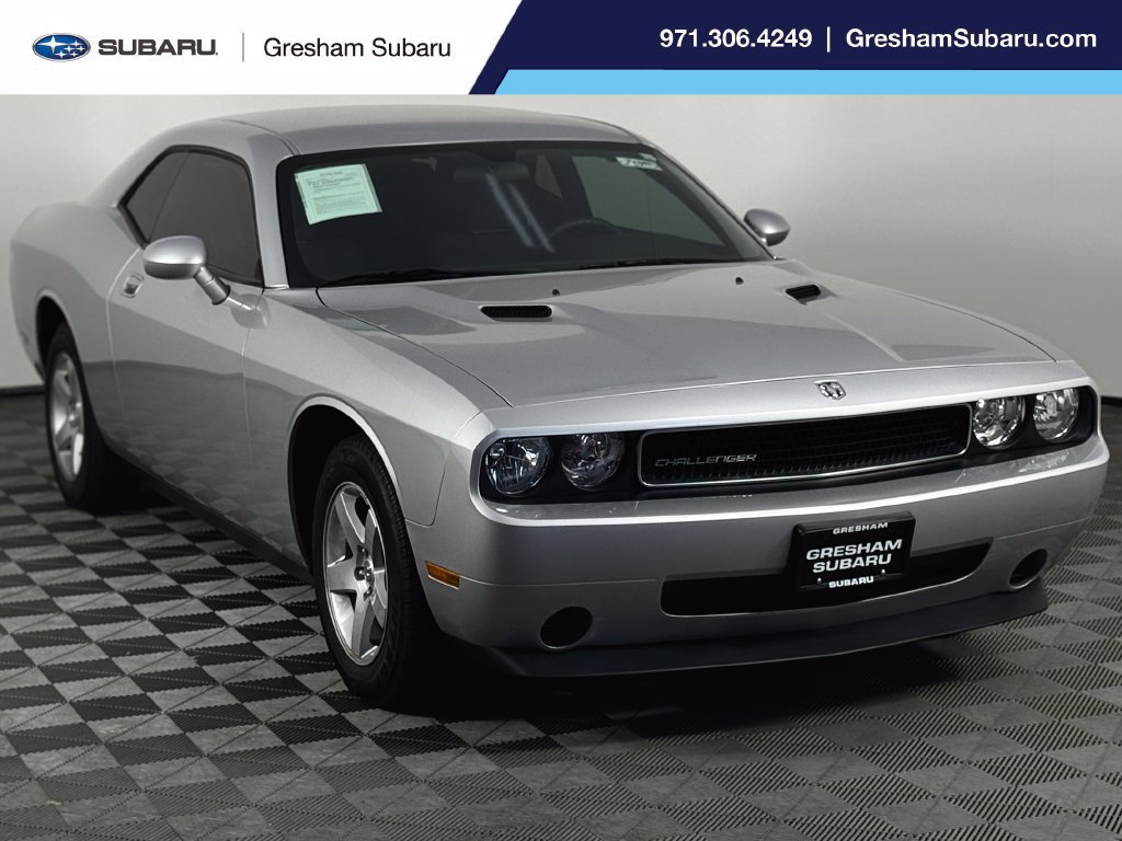 Used 2010 Dodge Challenger SE RWD image 1