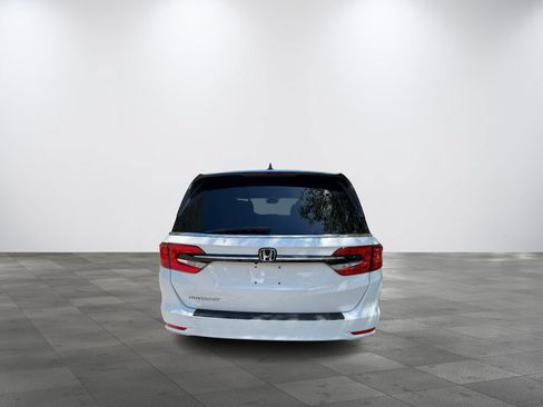 Used 2023 Honda Odyssey EX image 4
