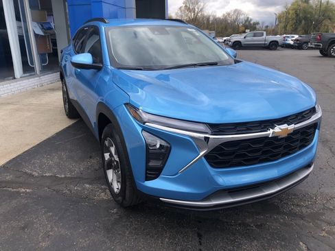 New 2026 Chevrolet Trax LT image 4