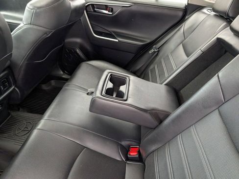 Used 2023 Toyota RAV4 Limited image 22