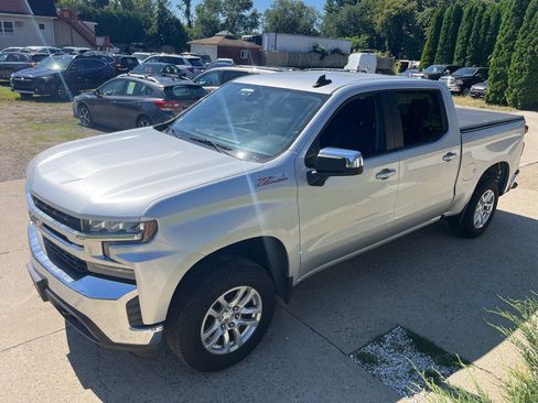 Used 2019 Chevrolet Silverado 1500 LT w/ All-Star Edition AWD/4WD image 6
