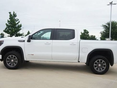 Used 2025 GMC Sierra 1500 AT4 AWD/4WD image 6