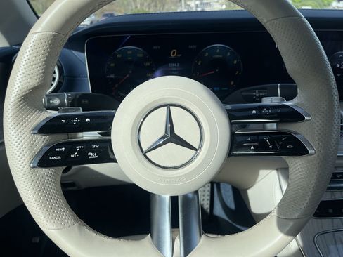 Used 2022 Mercedes-Benz E 450 Cabriolet image 22