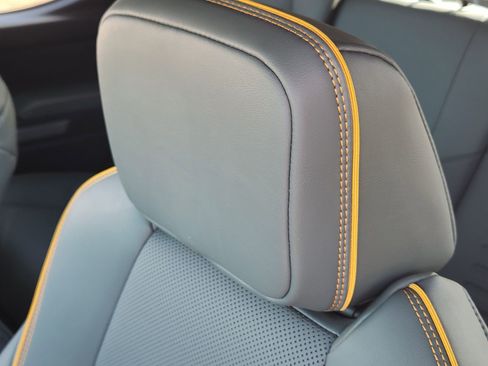 Used 2025 Toyota Tacoma Trailhunter image 19