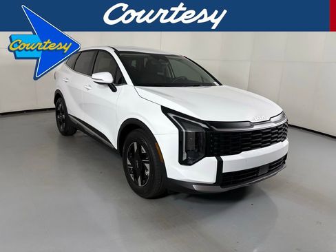 New 2026 Kia Sportage LX image 1