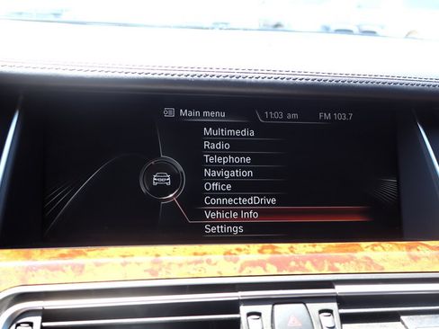 Used 2014 BMW 750Li xDrive AWD/4WD image 24