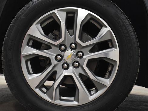 Used 2019 Chevrolet Traverse Premier w/ LPO, Floor Liner Package AWD/4WD image 29