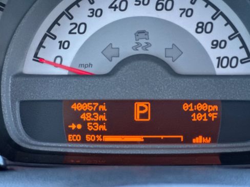 Used 2016 smart fortwo passion image 23