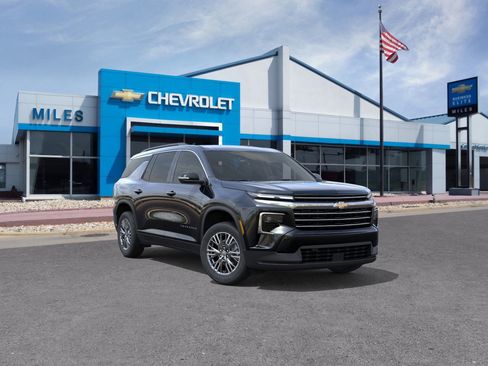 New 2026 Chevrolet Traverse LT image 1