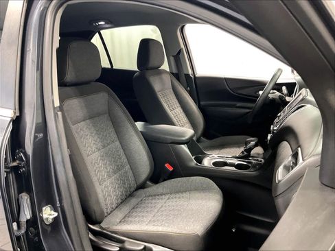 Used 2022 Chevrolet Equinox LT image 11