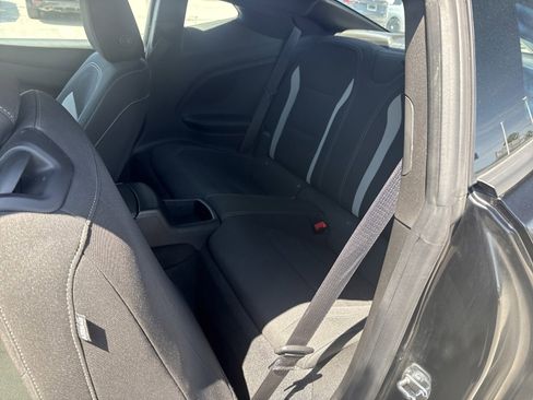 Used 2022 Chevrolet Camaro LT RWD image 27