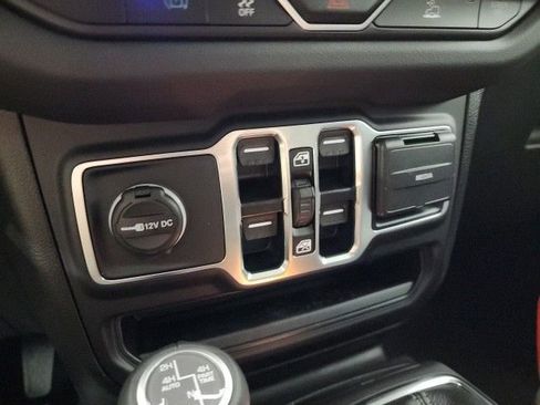New 2024 Jeep Wrangler Unlimited Sahara AWD/4WD image 35