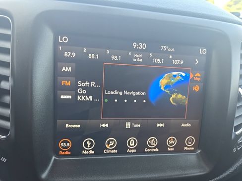 Used 2019 Jeep Compass Trailhawk w/ Leather Interior Group AWD/4WD image 22