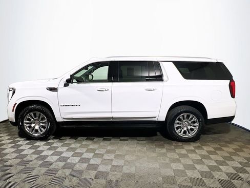 Used 2025 GMC Yukon XL Denali image 4