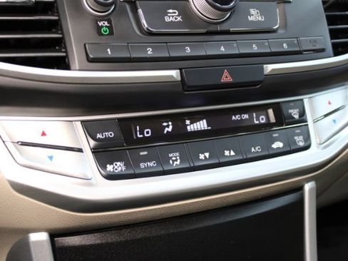 Used 2015 Honda Accord LX image 18