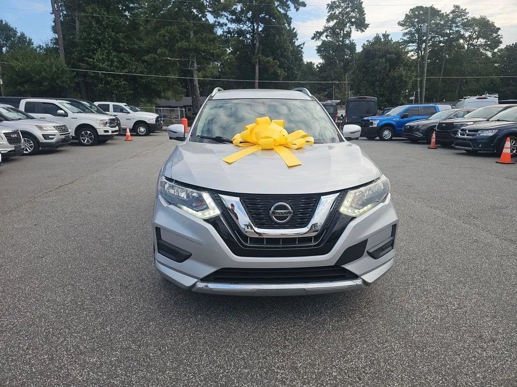 Used 2018 Nissan Rogue SV w/ Premium Package AWD/4WD image 10