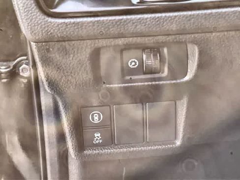 Used 2022 Honda Civic LX image 29