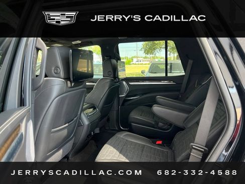 Used 2026 Cadillac Escalade Platinum Sport AWD/4WD image 12