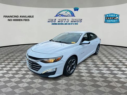 Used 2021 Chevrolet Malibu LT image 3
