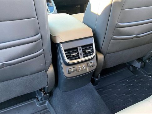 Used 2025 Subaru Outback Limited w/ Popular Package #2 image 33