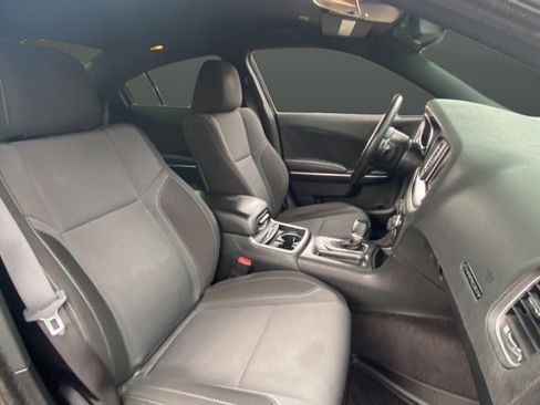Used 2018 Dodge Charger R/T RWD image 24