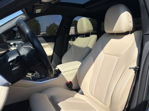 Used 2023 BMW i4 eDrive40 w/ Premium Package RWD image 7