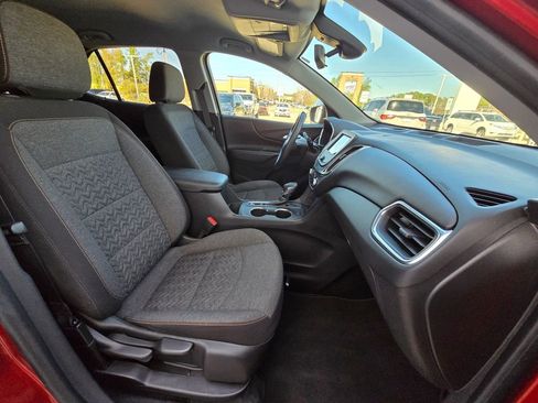 Used 2022 Chevrolet Equinox LT FWD image 13