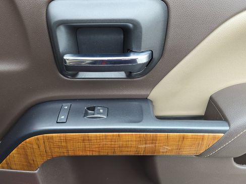 Used 2016 GMC Sierra 2500 SLT w/ Duramax Plus Package image 19