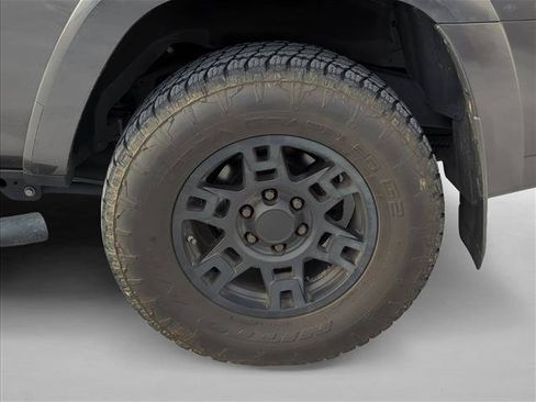 Used 2021 Toyota 4Runner SR5 Premium w/ Moonroof Package RWD image 8