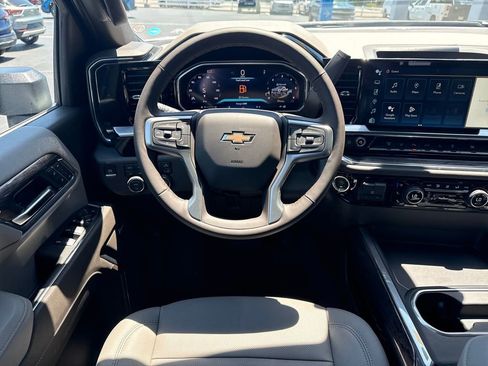 New 2026 Chevrolet Silverado 2500 LTZ w/ LTZ Convenience Package AWD/4WD image 17