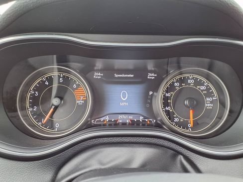 Used 2023 Jeep Cherokee Altitude Lux w/ Lux Elite Package AWD/4WD image 36