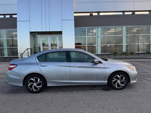Used 2016 Honda Accord LX image 33