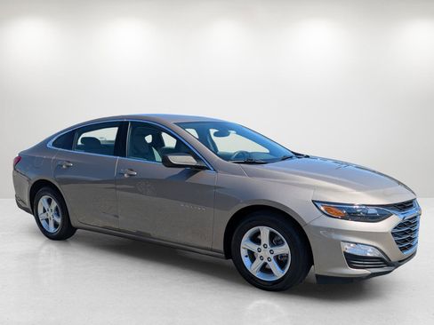 Used 2023 Chevrolet Malibu LS FWD image 3