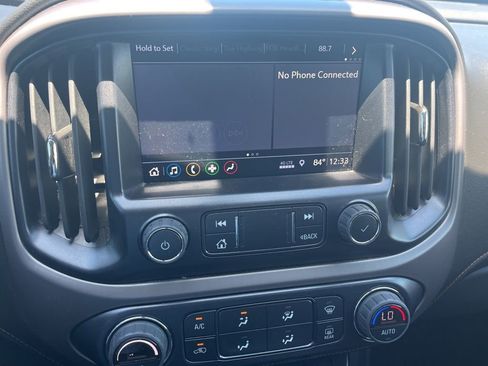 Used 2022 GMC Canyon AT4 AWD/4WD image 15