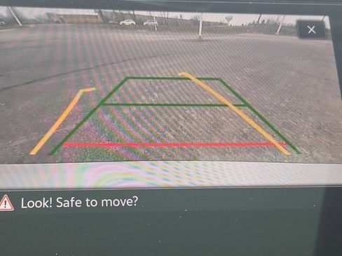 Used 2021 Volkswagen Tiguan SE image 10