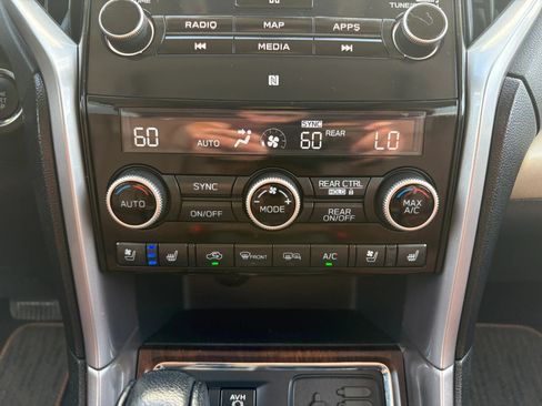 Used 2020 Subaru Ascent Touring w/ Popular Package #3 AWD/4WD image 19