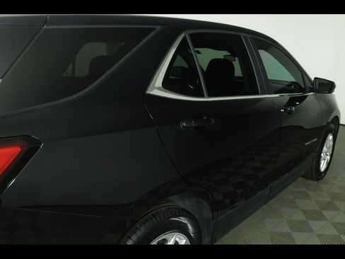 Used 2023 Chevrolet Equinox LT FWD image 18