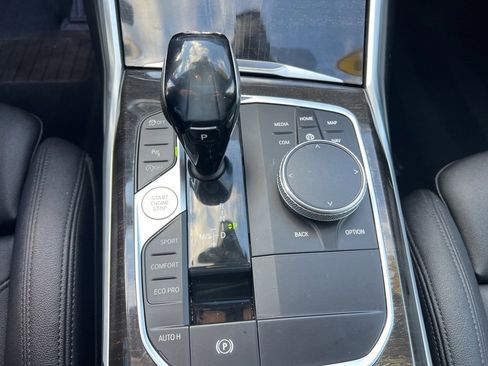 Used 2020 BMW 330i xDrive Sedan w/ Convenience Package image 17