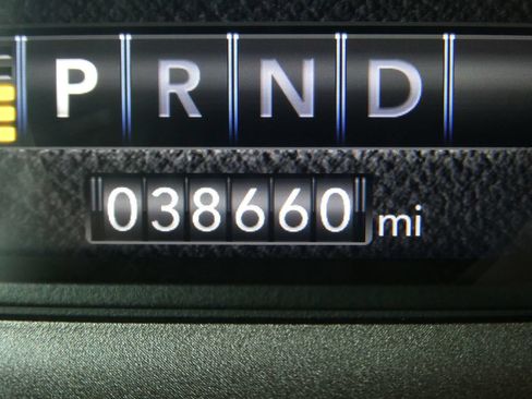 Used 2022 RAM 1500 Limited w/ Body Color Bumper Group AWD/4WD image 36