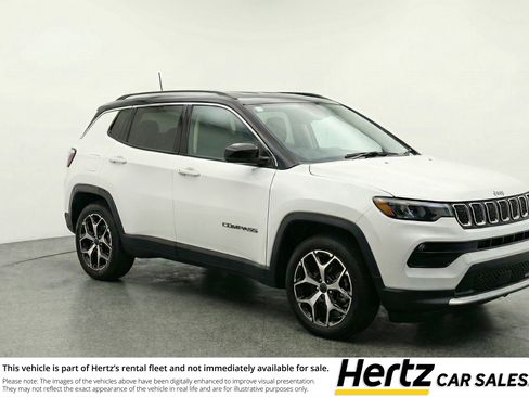 Used 2025 Jeep Compass Limited image 1
