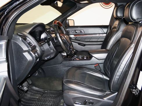 Used 2016 Ford Explorer Platinum AWD/4WD image 42