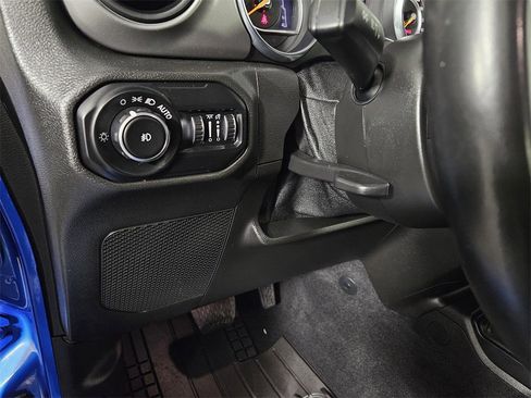 Used 2021 Jeep Wrangler Unlimited Sport image 24