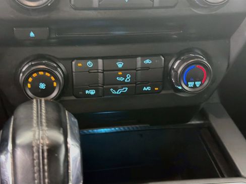 Used 2018 Ford F150 XLT w/ Equipment Group 301A Mid RWD image 23