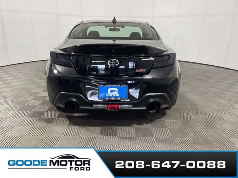 Used 2024 Toyota GR86 image 6