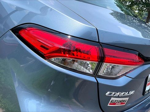 Used 2024 Toyota Corolla LE FWD image 27