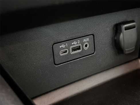 Used 2024 Nissan Altima 2.5 SV image 30