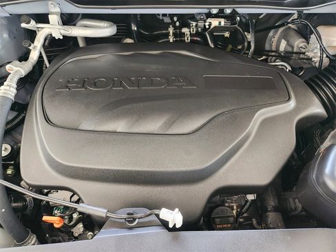 Used 2024 Honda Odyssey Touring image 32