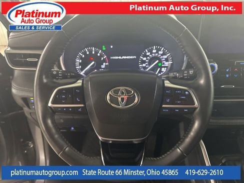 Used 2021 Toyota Highlander Platinum image 27